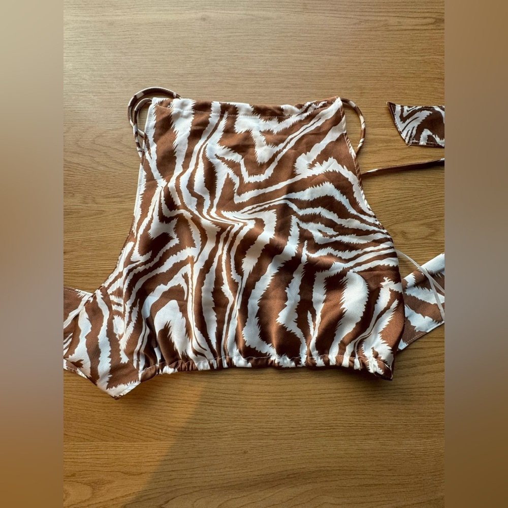 Zebra top